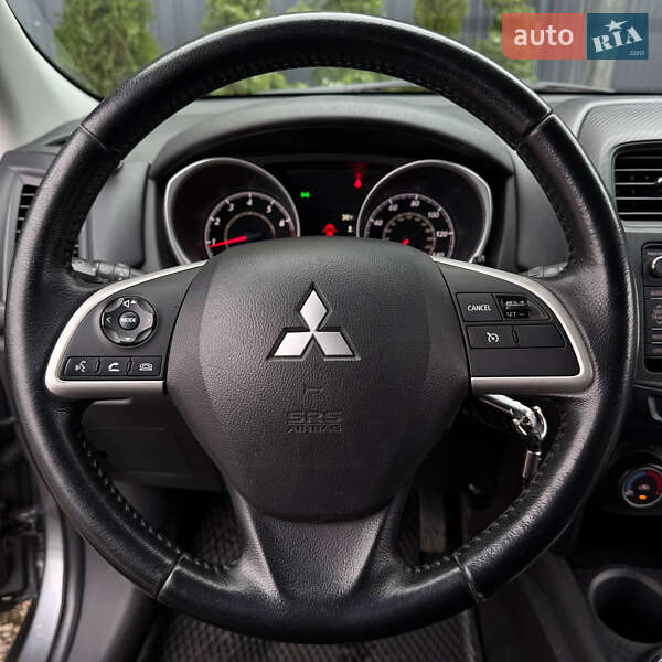 Внедорожник / Кроссовер Mitsubishi Outlander 2015 в Днепре