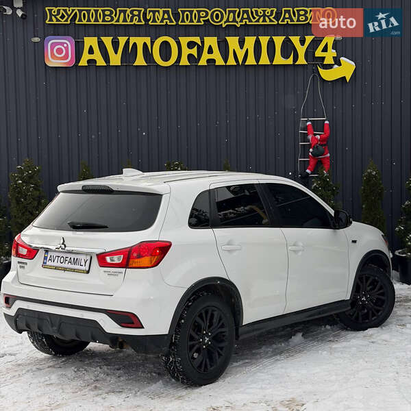 Внедорожник / Кроссовер Mitsubishi Outlander 2018 в Днепре