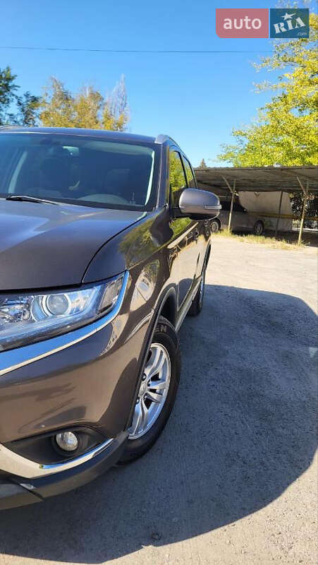 Внедорожник / Кроссовер Mitsubishi Outlander 2018 в Днепре