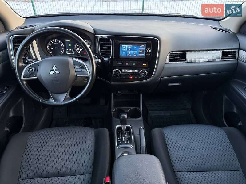 Внедорожник / Кроссовер Mitsubishi Outlander 2013 в Киеве