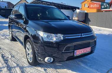 Внедорожник / Кроссовер Mitsubishi Outlander 2014 в Калуше