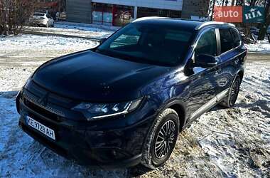 Внедорожник / Кроссовер Mitsubishi Outlander 2020 в Днепре