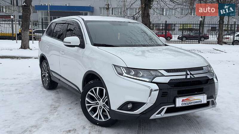 Mitsubishi Outlander 2017