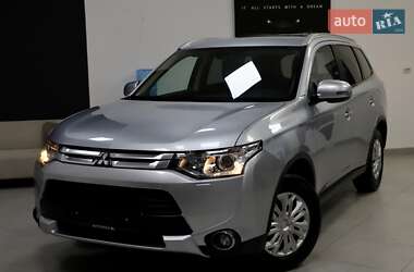 Позашляховик / Кросовер Mitsubishi Outlander 2016 в Дрогобичі