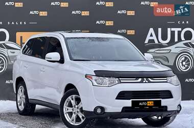 Внедорожник / Кроссовер Mitsubishi Outlander 2013 в Харькове