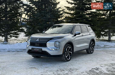 Позашляховик / Кросовер Mitsubishi Outlander 2024 в Одесі