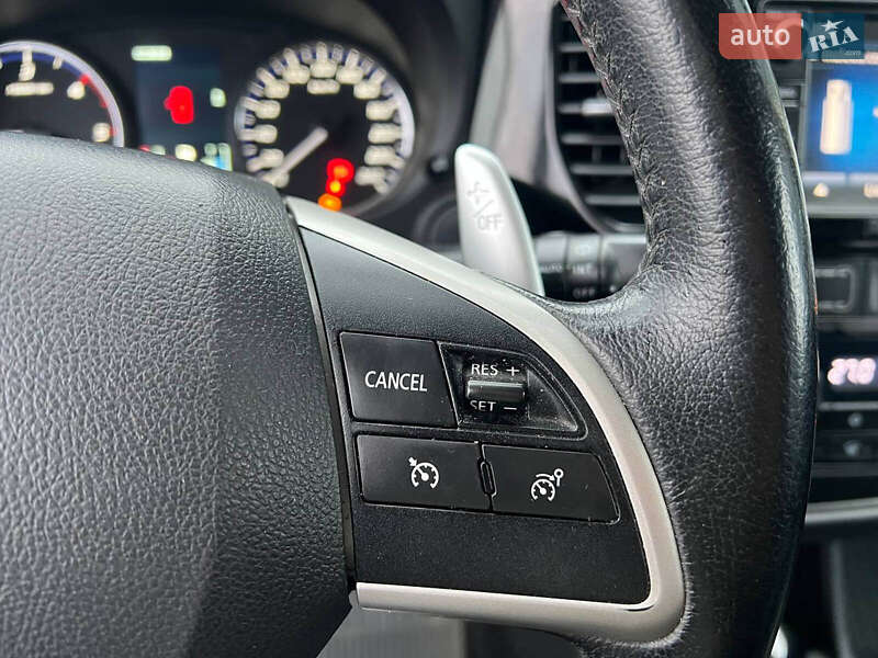 Внедорожник / Кроссовер Mitsubishi Outlander 2012 в Львове фото 22 Внедорожник / Кроссовер Mitsubishi Outlander 2012 в Львове