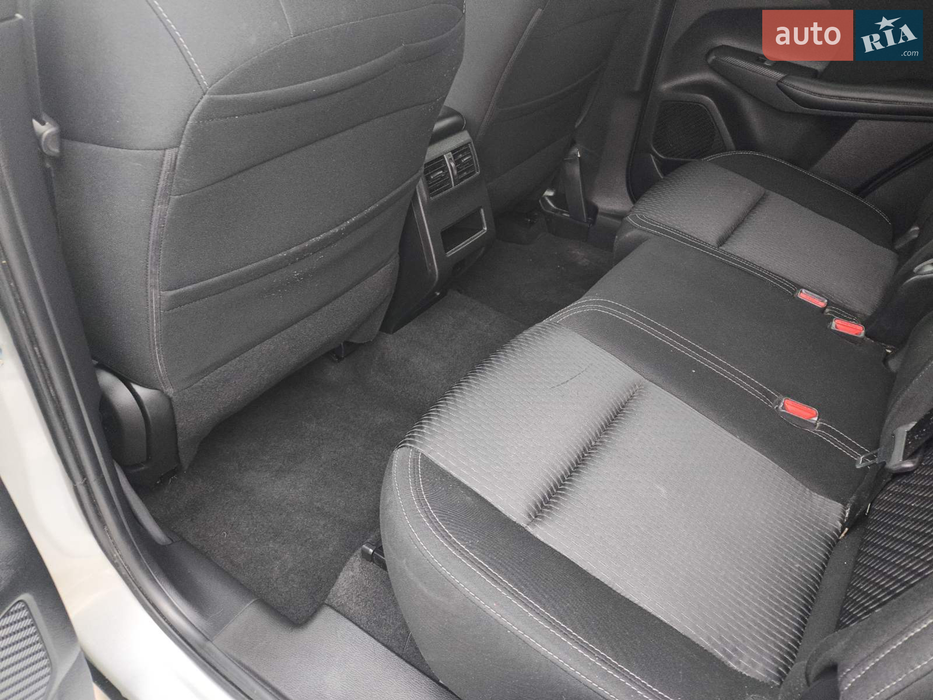 2021 Mitsubishi Outlander - мініатюра 24