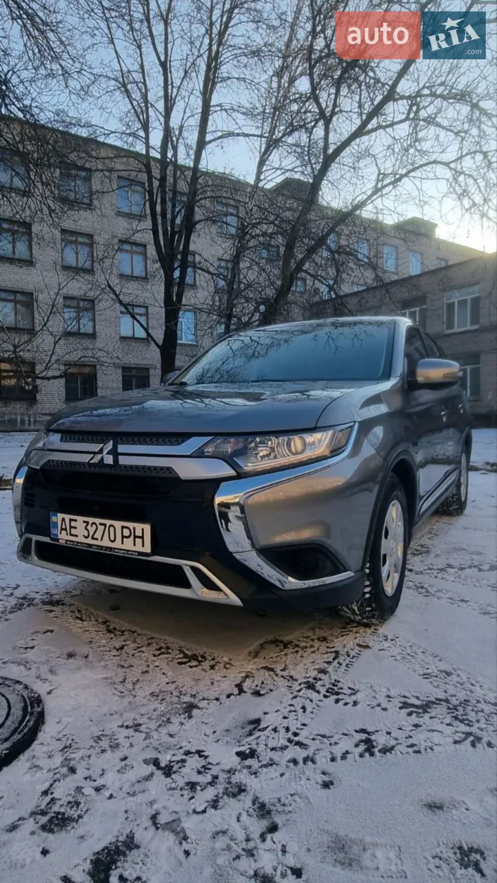 2022 Mitsubishi Outlander - мініатюра 46