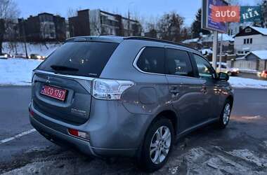 Внедорожник / Кроссовер Mitsubishi Outlander 2015 в Виннице