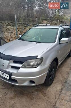 Позашляховик / Кросовер Mitsubishi Outlander 2003 в Ямполі