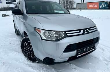 Позашляховик / Кросовер Mitsubishi Outlander 2014 в Львові