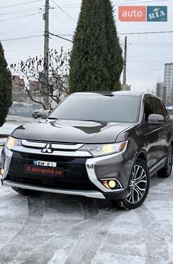 Позашляховик / Кросовер Mitsubishi Outlander 2015 в Сумах