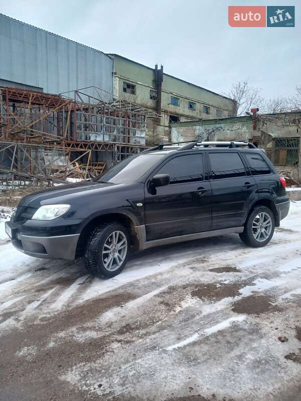 Внедорожник / Кроссовер Mitsubishi Outlander 2007 в Одессе фото 10 Внедорожник / Кроссовер Mitsubishi Outlander 2007 в Одессе