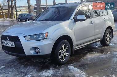 Внедорожник / Кроссовер Mitsubishi Outlander 2011 в Конотопе