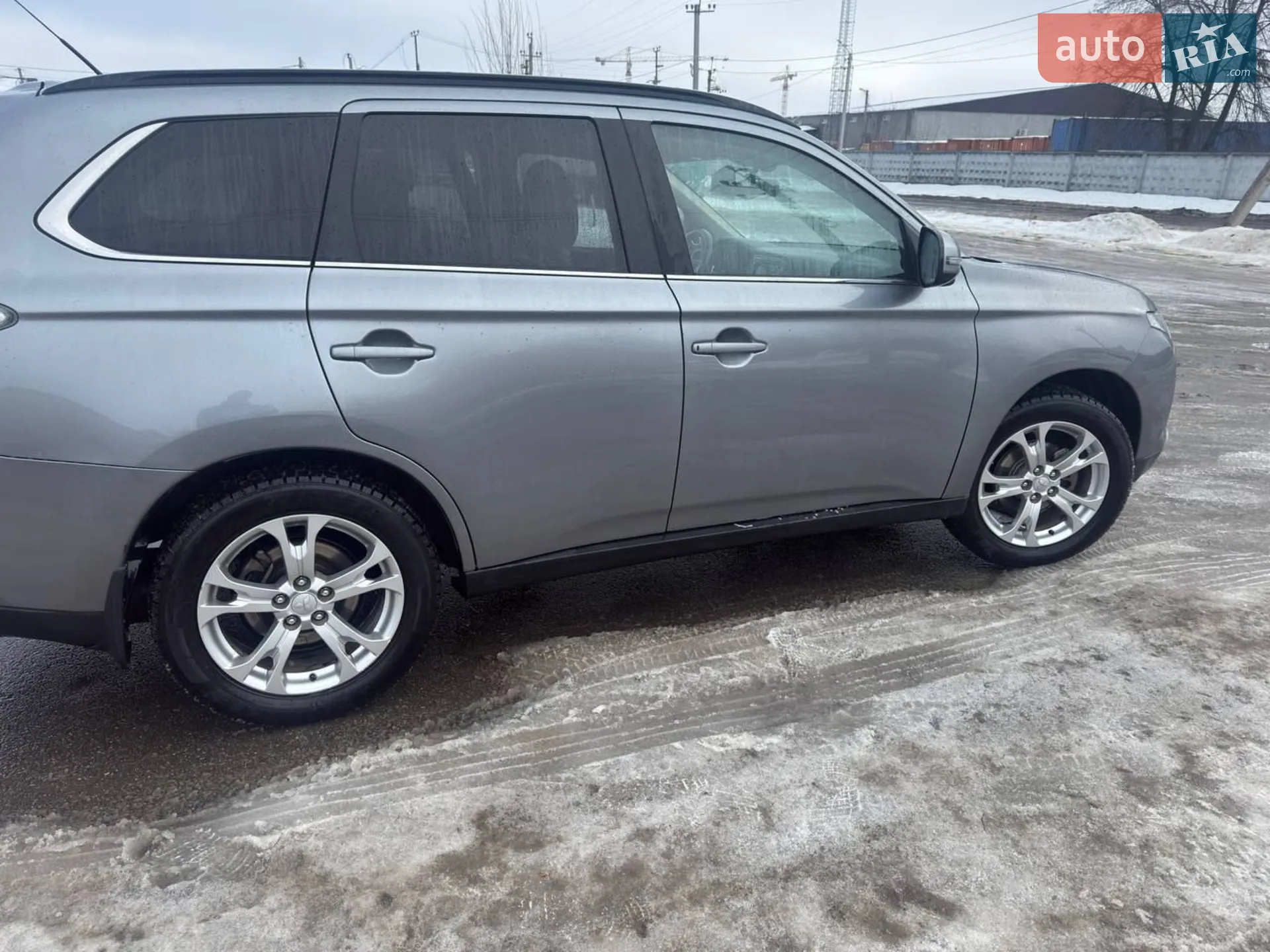 2013 Mitsubishi Outlander - мініатюра 3