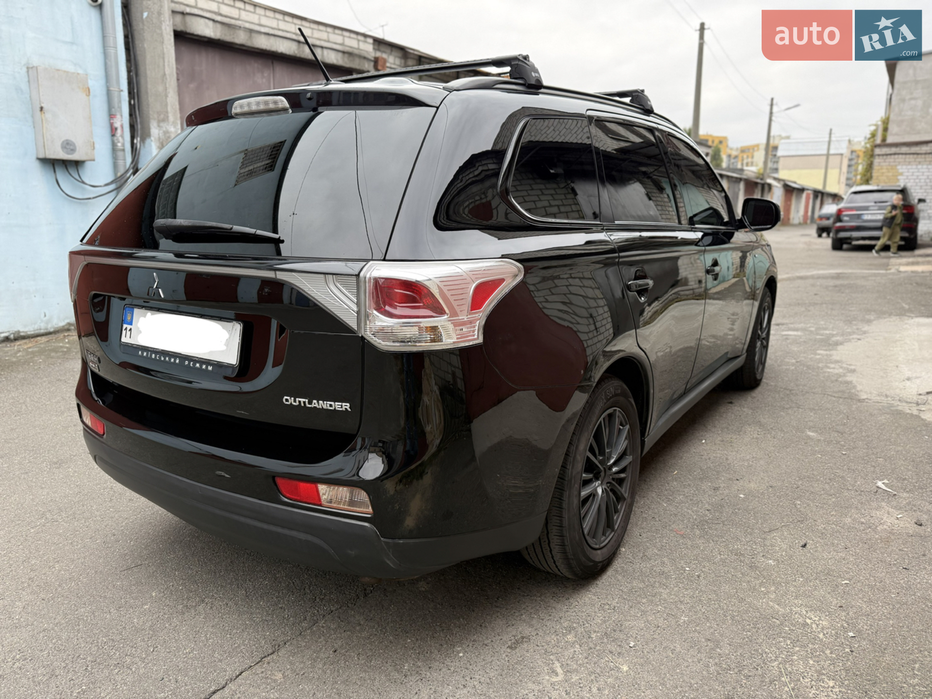 2013 Mitsubishi Outlander - мініатюра 12