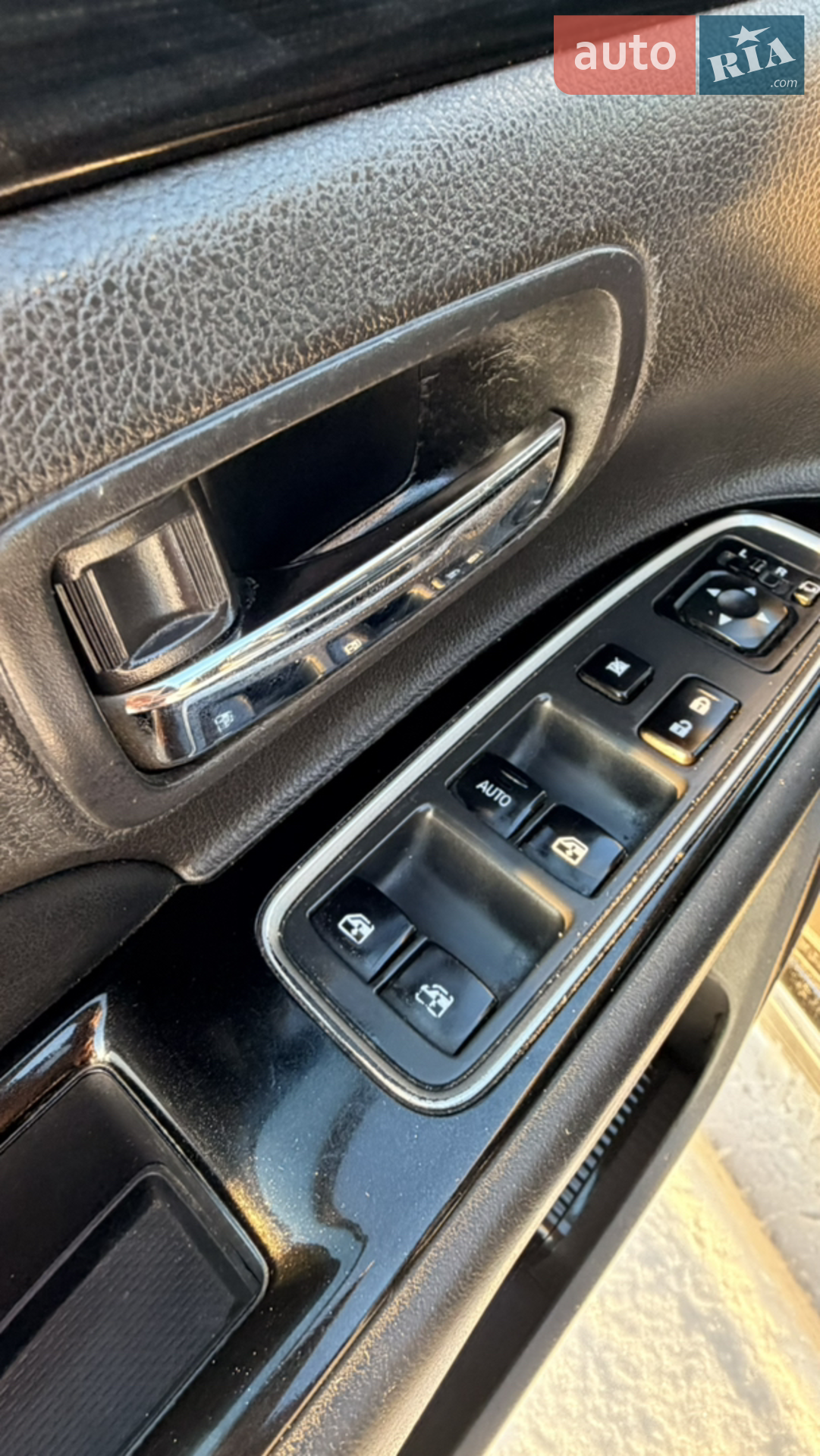 2015 Mitsubishi Outlander - мініатюра 39