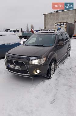 Позашляховик / Кросовер Mitsubishi Outlander 2010 в Києві