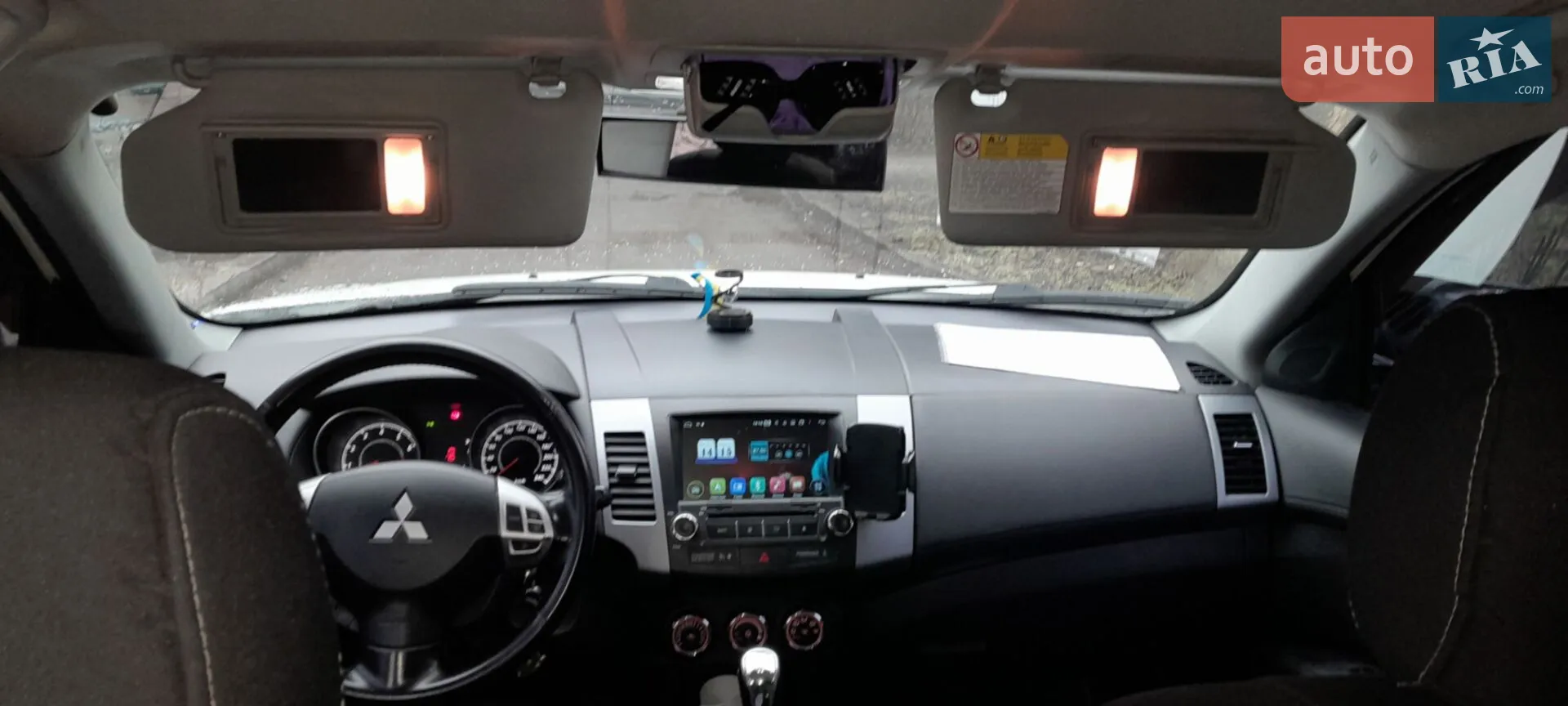 2010 Mitsubishi Outlander - мініатюра 7