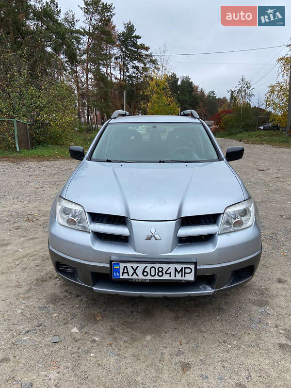 Mitsubishi Outlander 2005