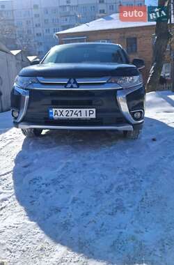 Внедорожник / Кроссовер Mitsubishi Outlander 2018 в Харькове