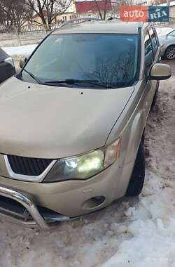 Внедорожник / Кроссовер Mitsubishi Outlander 2008 в Житомире
