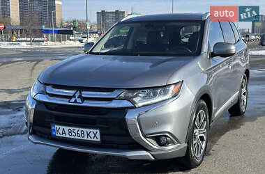 Позашляховик / Кросовер Mitsubishi Outlander 2018 в Києві