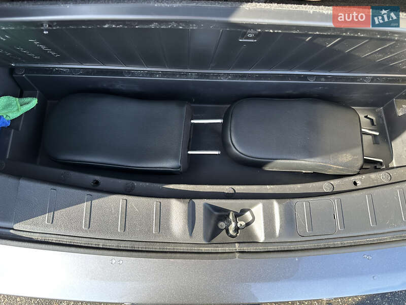 Внедорожник / Кроссовер Mitsubishi Outlander 2018 в Киеве