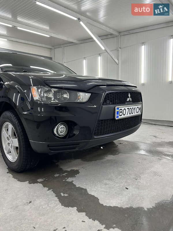 Mitsubishi Outlander 2010