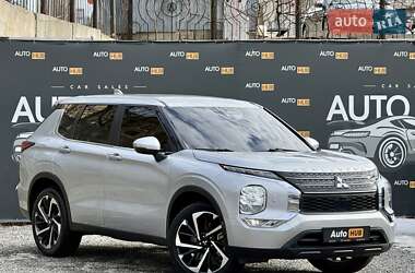 Позашляховик / Кросовер Mitsubishi Outlander 2022 в Харкові