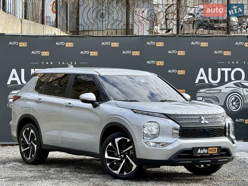 Mitsubishi Outlander 2022