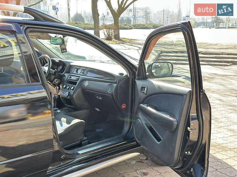 Внедорожник / Кроссовер Mitsubishi Outlander 2007 в Николаеве