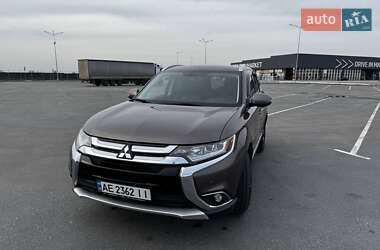 Внедорожник / Кроссовер Mitsubishi Outlander 2018 в Днепре