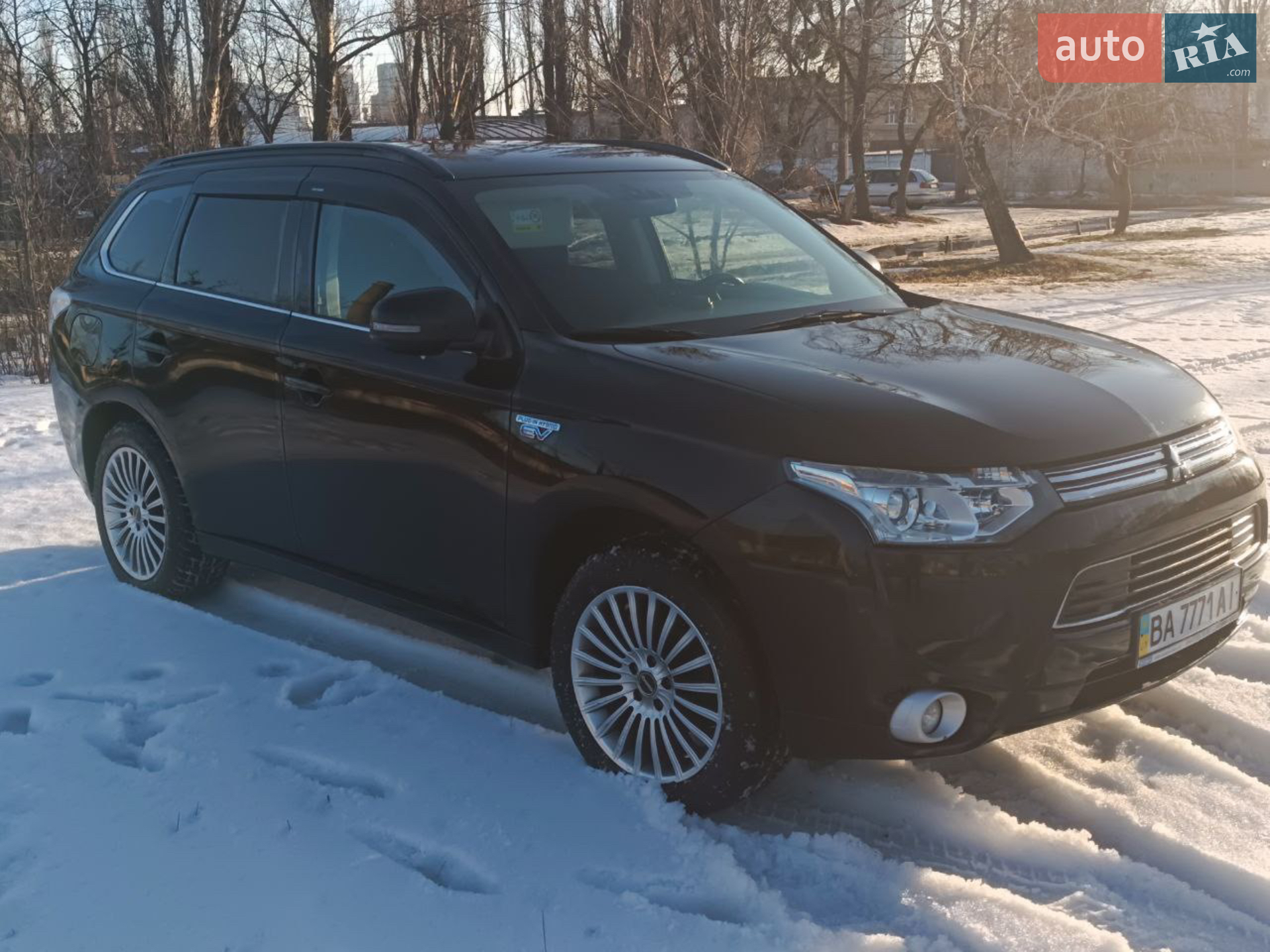 2013 Mitsubishi Outlander - мініатюра 4