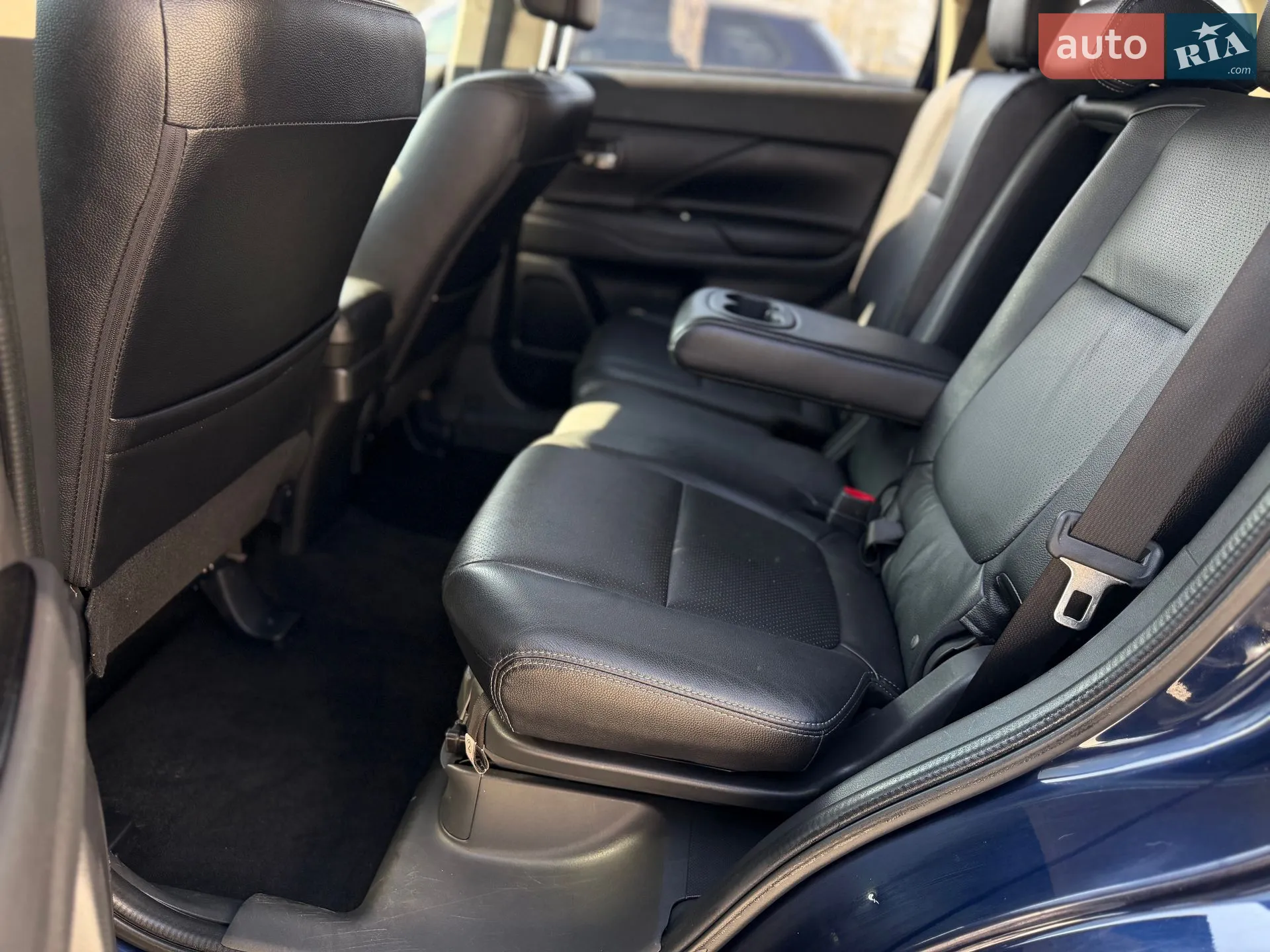 2016 Mitsubishi Outlander - мініатюра 19