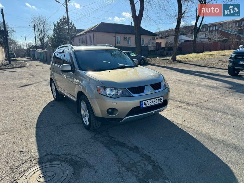 Внедорожник / Кроссовер Mitsubishi Outlander 2007 в Днепре