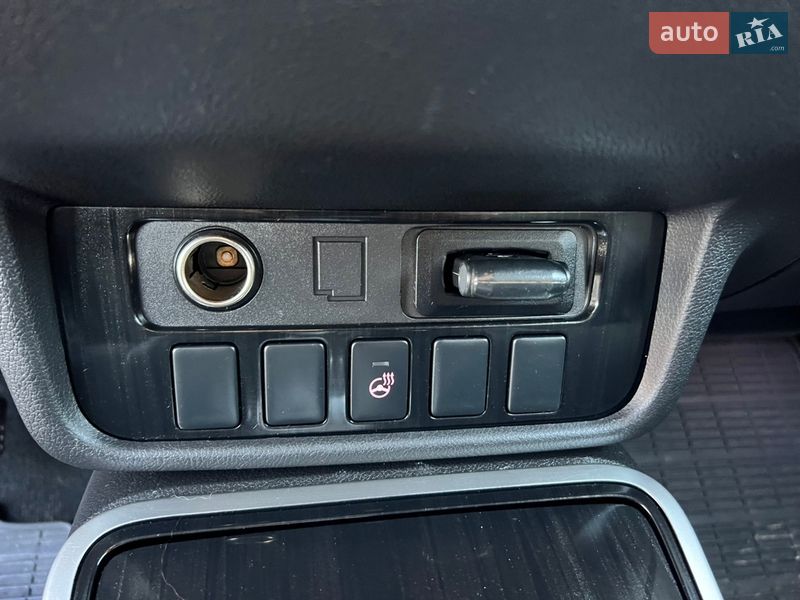 Внедорожник / Кроссовер Mitsubishi Outlander 2016 в Коломые