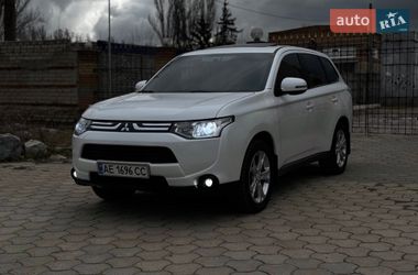 Позашляховик / Кросовер Mitsubishi Outlander 2013 в Запоріжжі