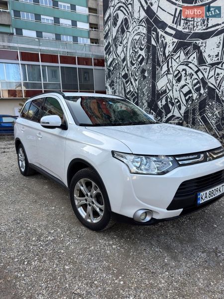 Mitsubishi Outlander 2014
