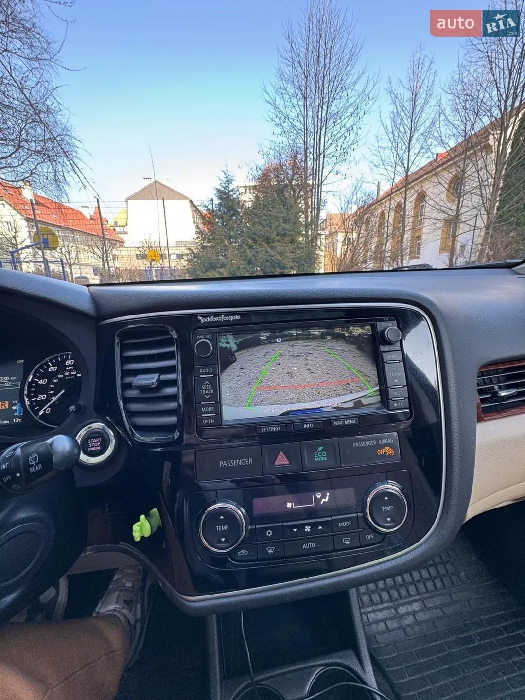 2014 Mitsubishi Outlander - мініатюра 11
