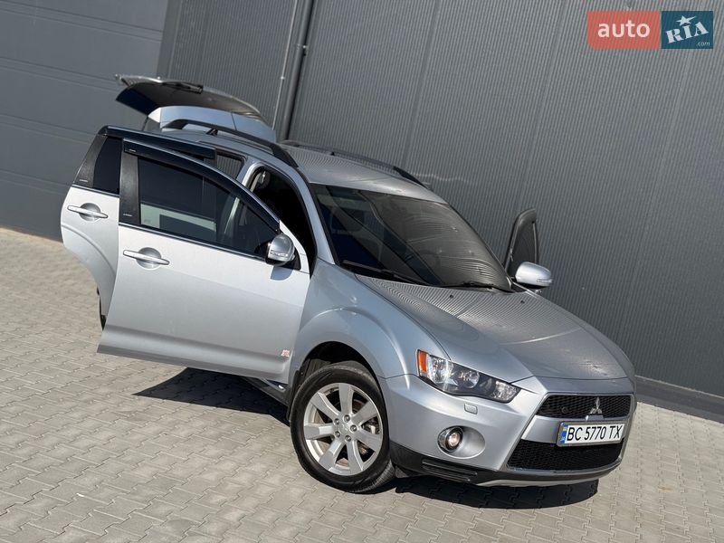 Внедорожник / Кроссовер Mitsubishi Outlander 2011 в Львове