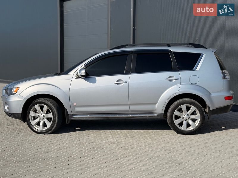 Внедорожник / Кроссовер Mitsubishi Outlander 2011 в Львове