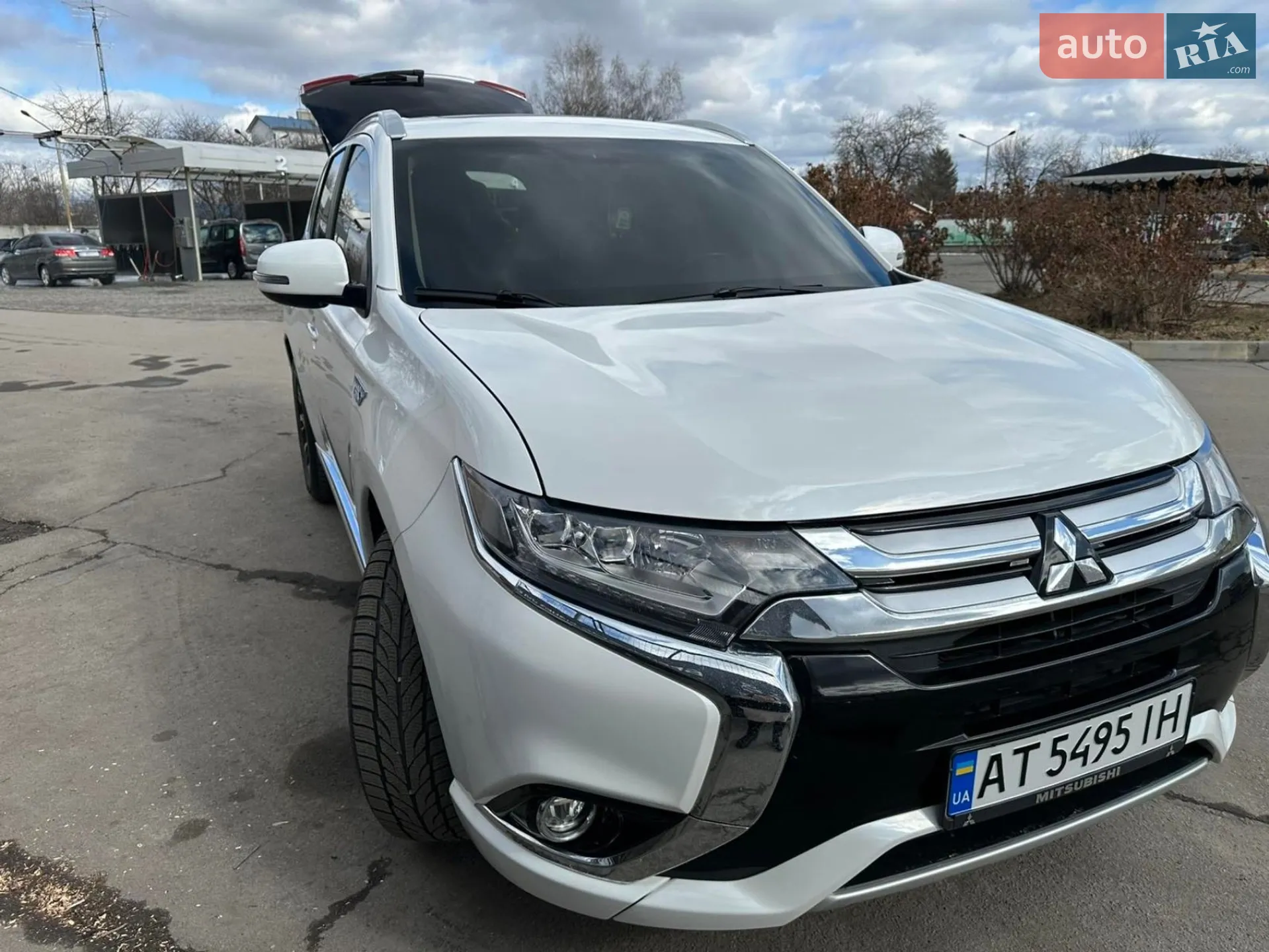 2017 Mitsubishi Outlander - мініатюра 16