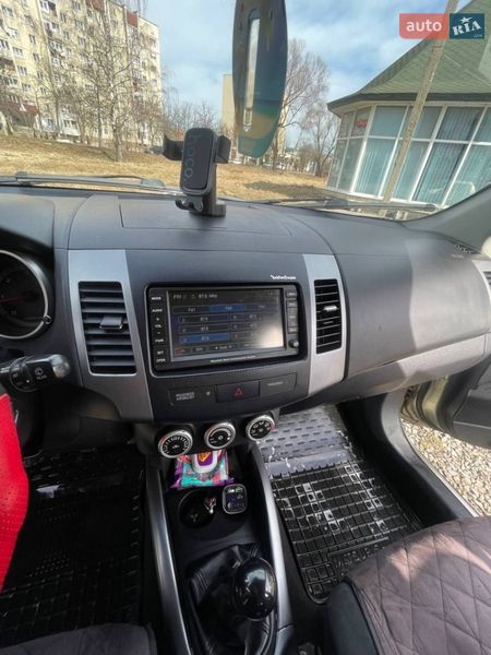 Внедорожник / Кроссовер Mitsubishi Outlander 2008 в Стрые