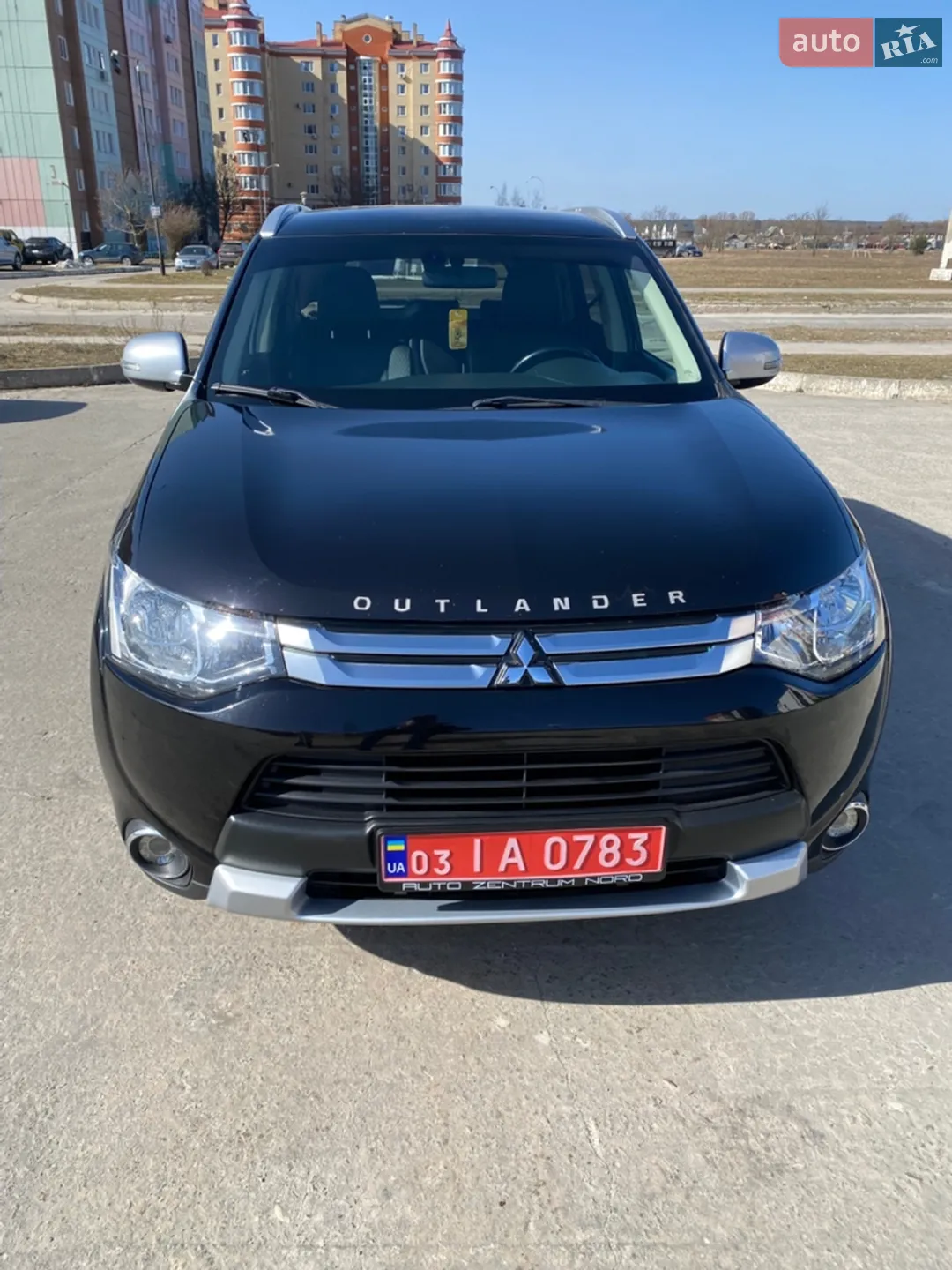2014 Mitsubishi Outlander - фото 1