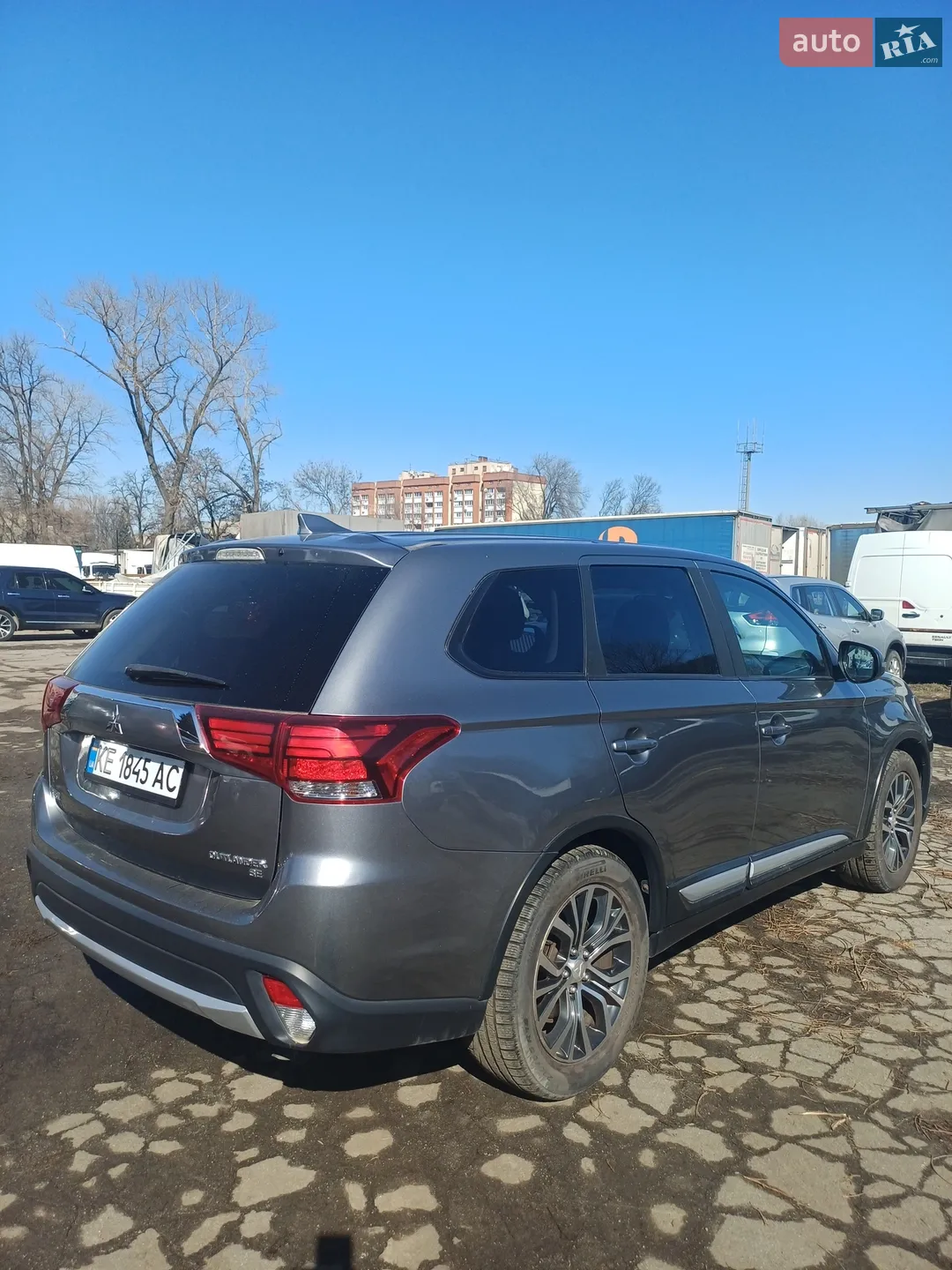 2018 Mitsubishi Outlander - мініатюра 16