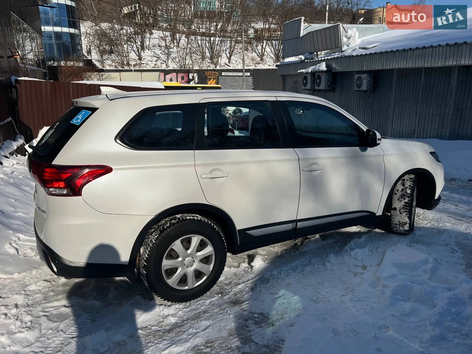 2018 Mitsubishi Outlander - мініатюра 4