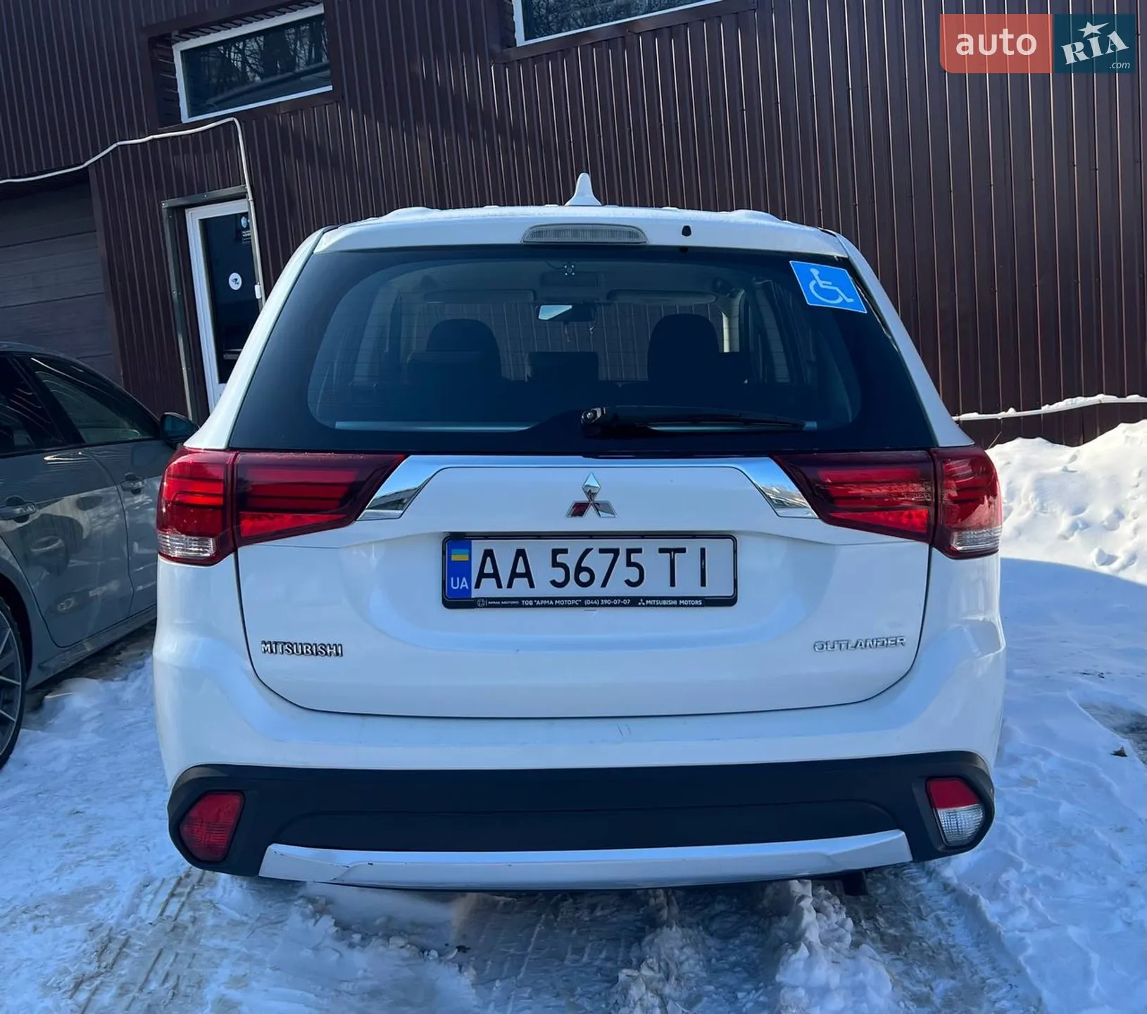 2018 Mitsubishi Outlander - мініатюра 7
