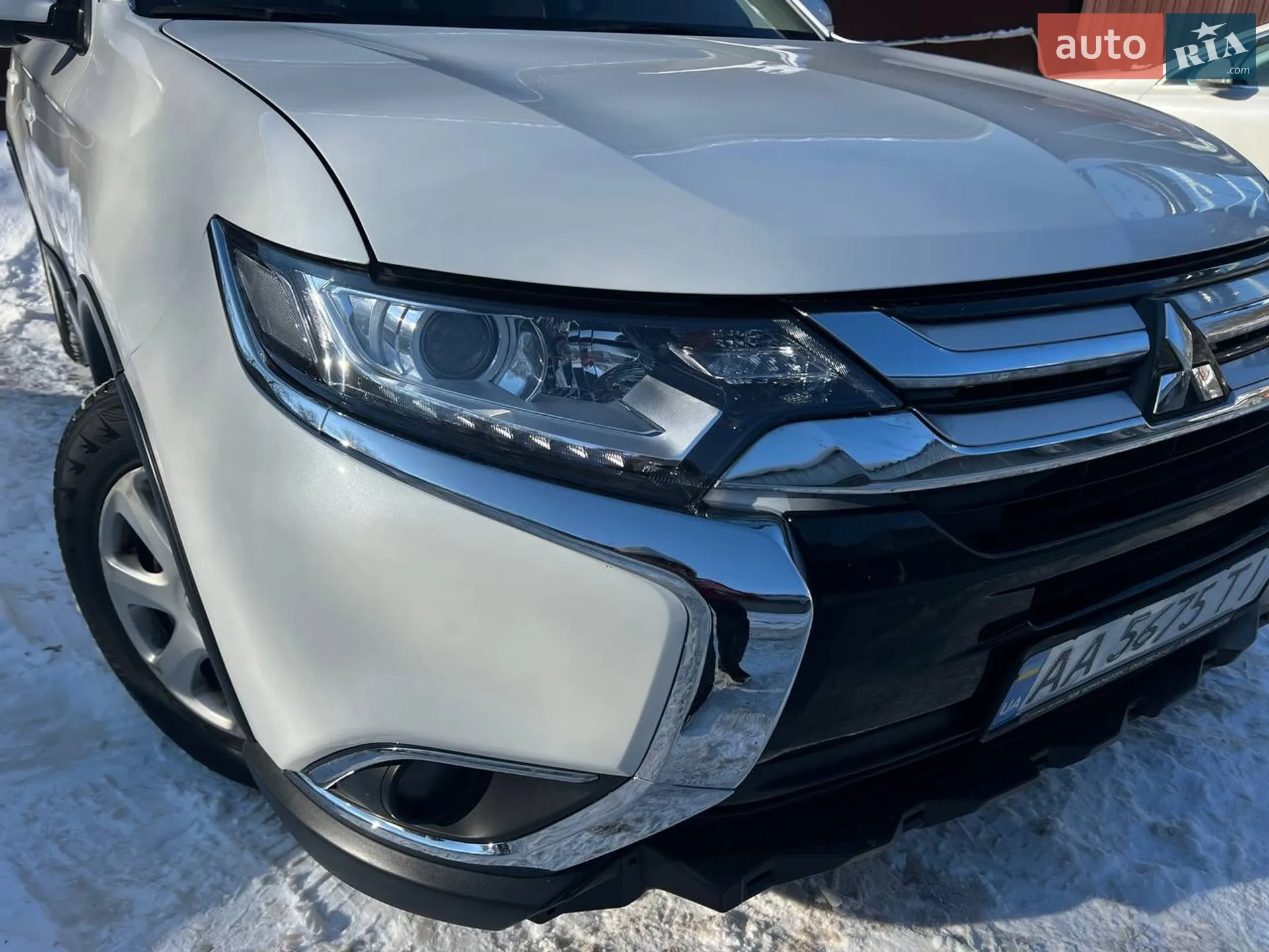 2018 Mitsubishi Outlander - мініатюра 12